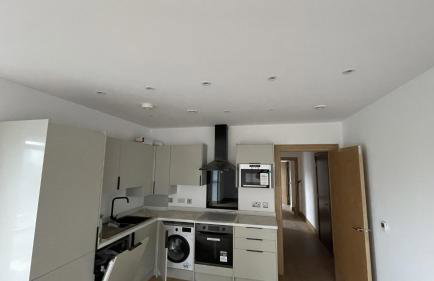 Exquisite Riverside Living in a Stunning Flat - Foto 14