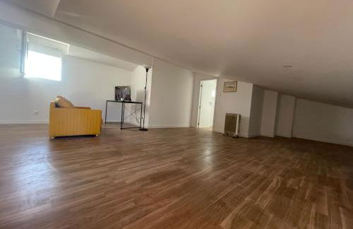 Apartment with balconies and garden - Foto 2