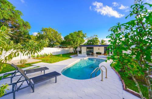 4BR North Miami Villa with Pool Patio Ping Pong - Foto 1