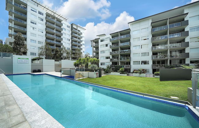 Trilogy Residences - Photo 1