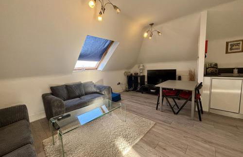 Egham Modern Two Bedroom Apartment - Foto 8