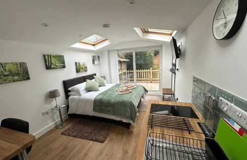 Little Hawthorns - Foto 3