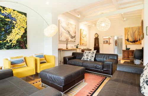 Stunning 6 Bedroom with Swimming Pool & Sauna! - Foto 9