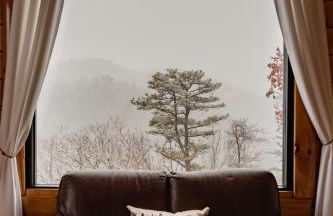 Epic Mountain Views, Hot Tub, Game Room, Sleeps 10 - Foto 4