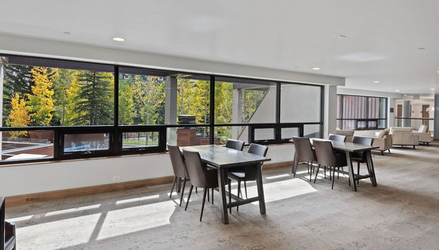 Coin salon dans le hall