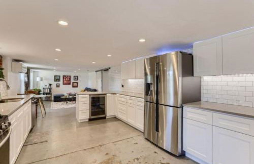 A Pet Friendly And Remodeled I Near RiNo Where Sleeps 7 - Photo 4