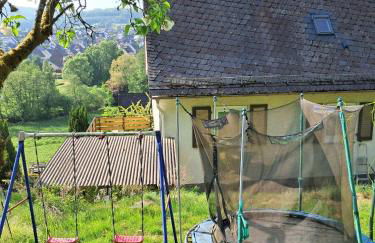 Detached vacation home for 12 guests, natural garden - Photo 7