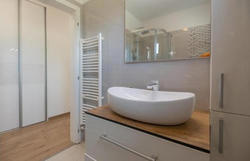 Beautiful Home In Kamen Most - Foto 31