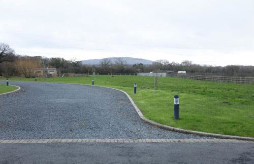 Rushmoor Retreat, Cosy with Outdoor Pizza Oven - Photo 40