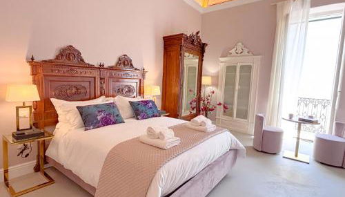 Don Nicola & Donna Antonietta - Elegant Central Apartments - Photo 2, towels, wardrobe