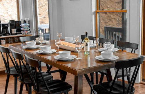 Luxury Mountain Views, hot tub, peaceful retreat - Foto 25