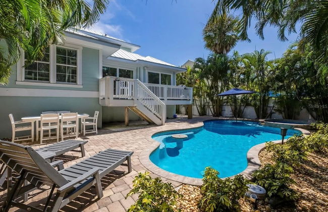 Emerald Bay managed by Beach Retreats - Photo 24