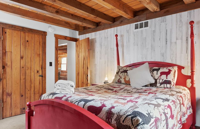 Cabin in the Trees, Hot Tub, Fire Pit - Foto 50