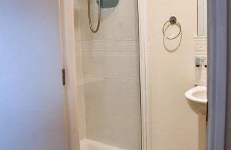 Wessex House - 2 Bed flat contractor stay - Foto 10