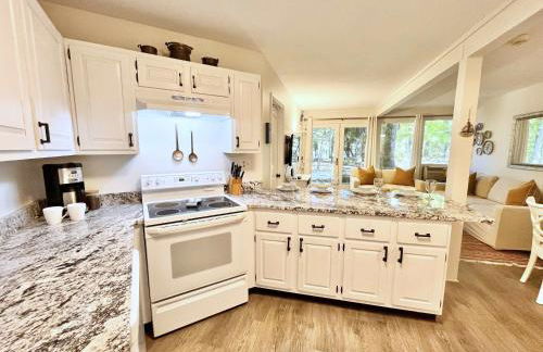 Windmill Cottage at Abbey Springs Near Lake & Shops! - Foto 18