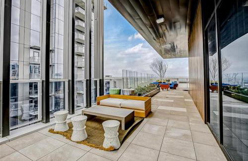 Brand New Rainey Street Condo with City and Lake View - Foto 27