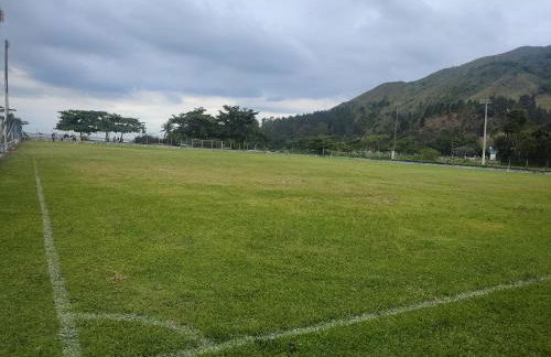 Casa piscina com ozônio churrasqueira perto da praia - Foto 25