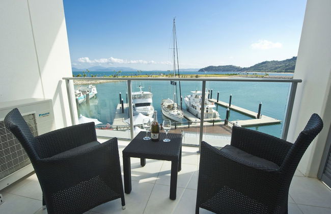 Blue On Blue Studio Room 1362 - Photo 1