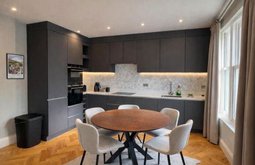 Macbeths Corner - Luxury Apartment with Private Parking - Foto 25