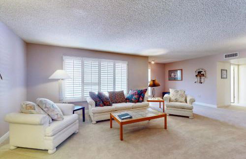 Long-Term Stay in Sun City! Lovely Home with Patio - Foto 5