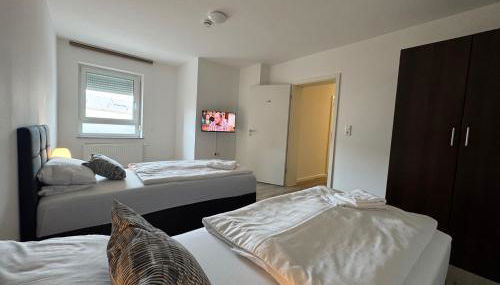 Pension Linderhof Augsburg - Foto 4, wardrobe