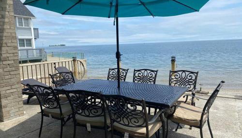 Pet Friendly Milford Beachfront Home - Foto 5