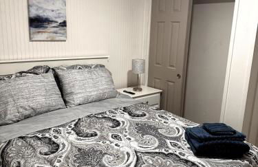 Peaceful Lake House - Photo 19