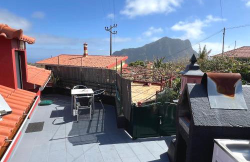 Sea & Mountain View Lombo de Cima House BBQ & Wifi - Foto 5