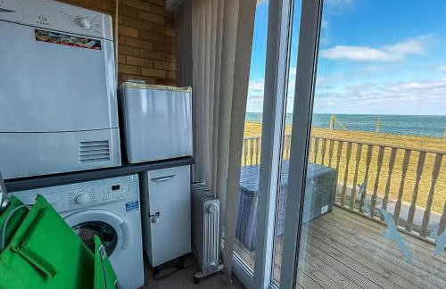 Lovely 5 Berth Bungalow At Waterside Village Park In Corton Ref 14006W - Photo 20