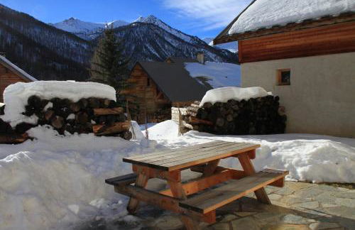 Le Taquo Hameau des Chazals Nevache Hautes Alpes - Photo 2