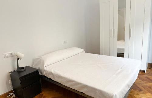 Piso 5 dormitorios Salgueira 1 - Foto 9