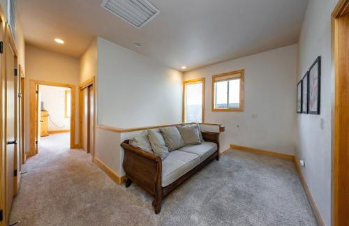 Sierra Pines Villa Deck Jetted Tub Game Rm - Photo 40