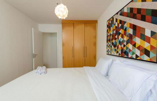 Flat c/ Limpeza Diária e Estacionamento - LB507 - Foto 28