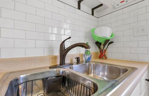 Housepitality - The Southern Orchards Cottage - Photo 7