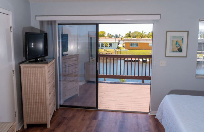 Waterfront Getaway and BBQ - Photo 3