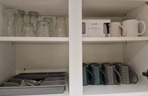 4 bed rooms 5 double beds holidays house near train station - Foto 20