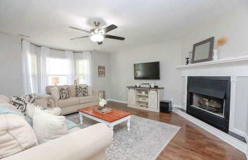 Sojourn Delightful Family Home Sleeps 6 - Foto 10