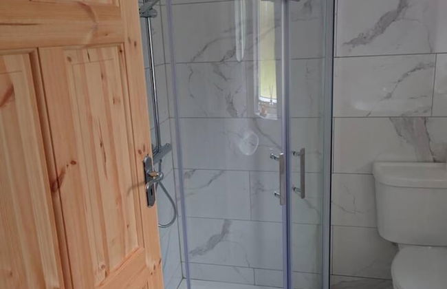 Leap Year Cottage by Lake Beaghcauneen in Clifden - Foto 17