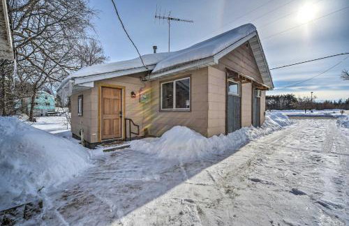 Family Home - Walk to Town and Balsam Lake! - Foto 41