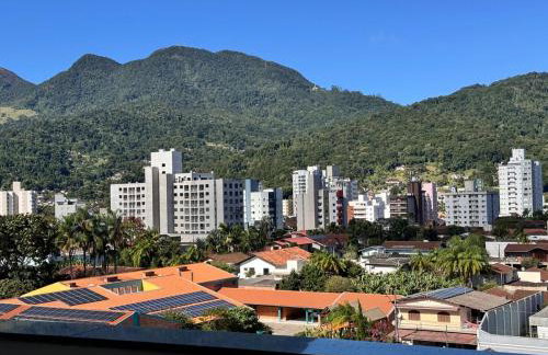 Apartamento Luxo Centro com Suíte, Sacada, Garagem, Garage - Foto 11