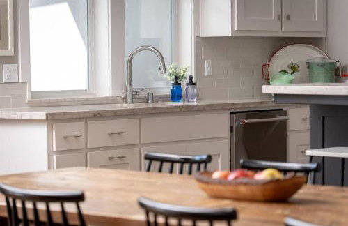 Luxurious, Modern Farmhouse in Wine Country - Foto 24