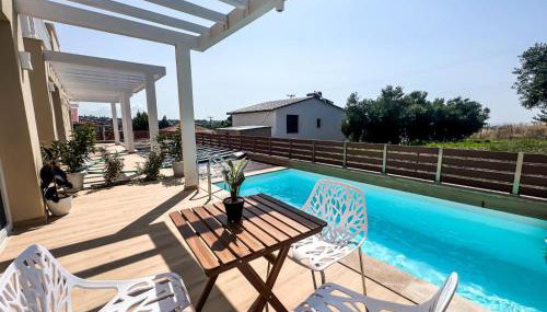 Seaside Pool Villas by BookVillaEU - Foto 3