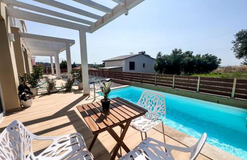 Seaside Pool Villas by BookVillaEU - Foto 3
