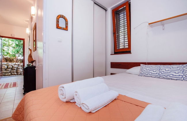 Holiday Home in Posedarje With Terrace - Foto 6