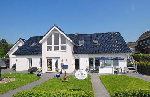 Haus Pirola Bensersiel - Photo 1