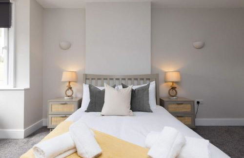 Modern 5-Bedroom Retreat Nr Coast - Foto 29