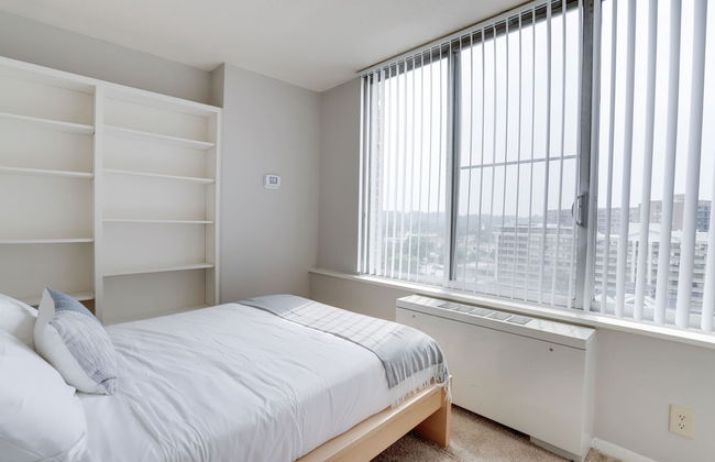 Wonderful Apt Crystal City with Gym - Foto 13