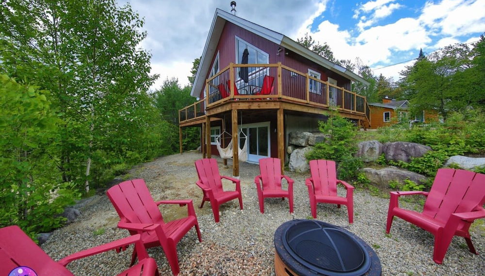 Sommet- Pet Friendly- Spa- SKI IN SKI OUT St-c me - Photo 1, Chambre