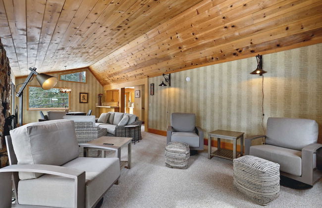 Tahoe Forest Chalet 3BR House w/ Mountain Views - Foto 48