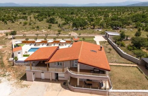 5 Bedroom Amazing Home In Bogatic - Foto 7